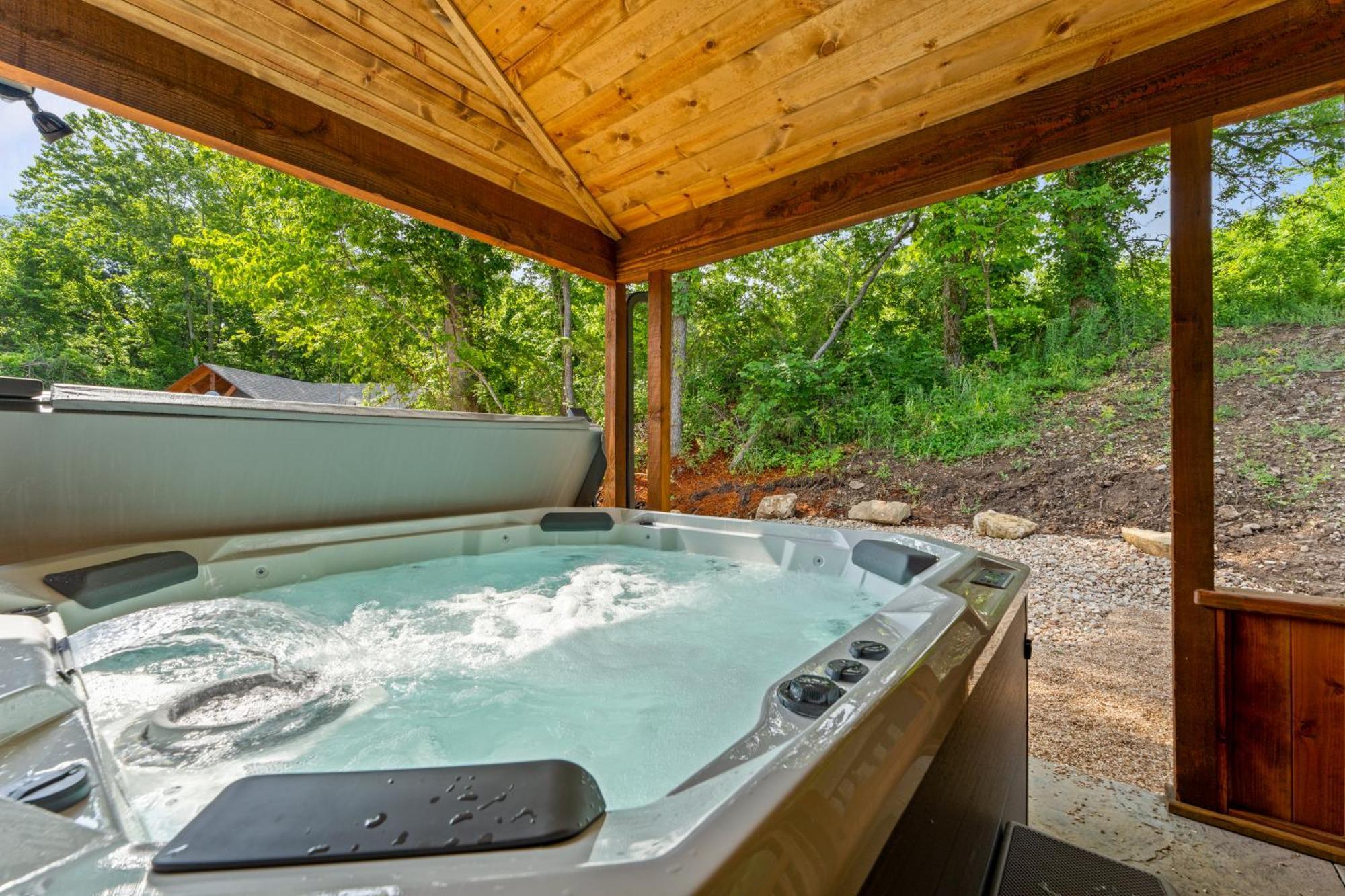 New Ozark Oasis Luxe Cabin Retreat With Hot Tub Hollister Exterior photo